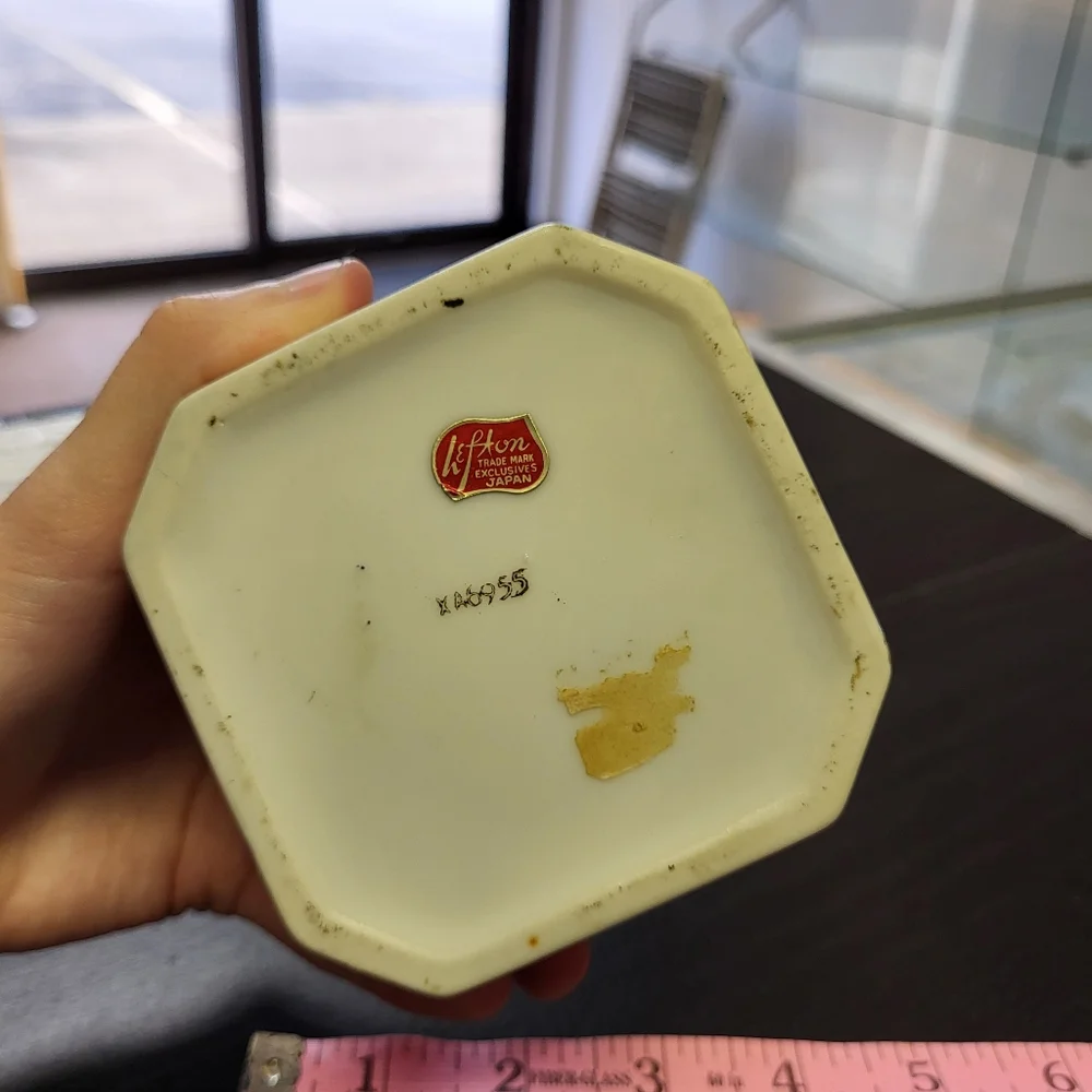 Ceramic jewelry box made in Japan
